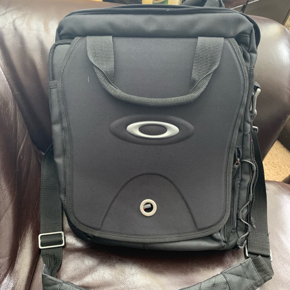Oakley laptop bag